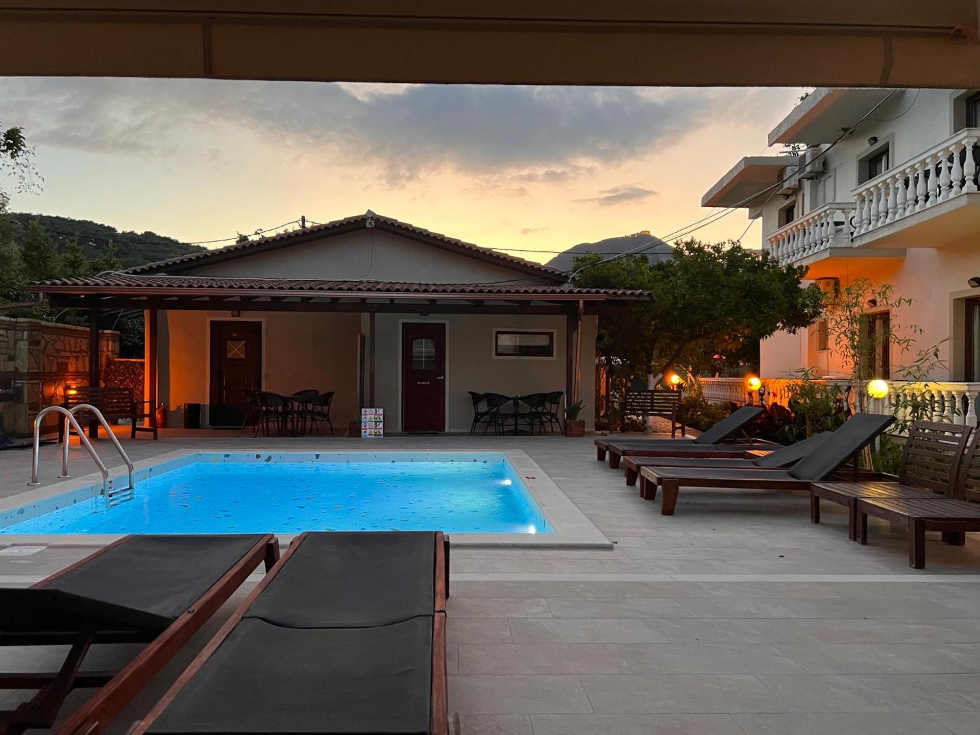 Sekreto - "S" Maisonettes & Studios Adults Only Parga Exterior photo