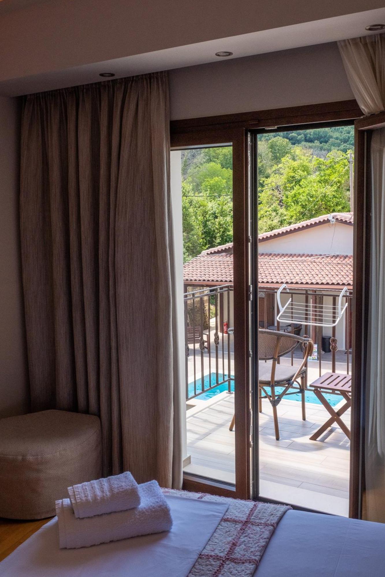 Sekreto - "S" Maisonettes & Studios Adults Only Parga Exterior photo