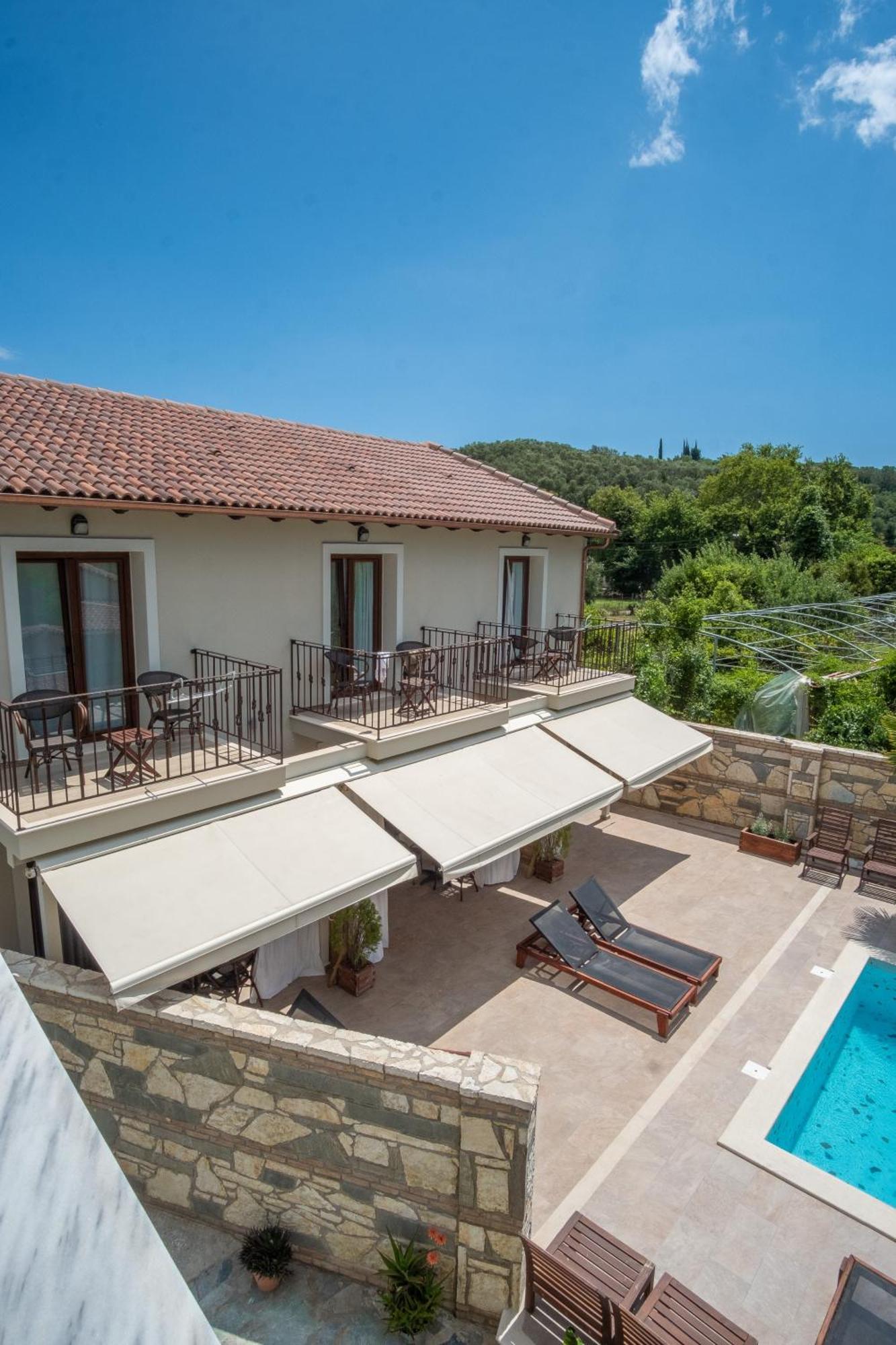 Sekreto - "S" Maisonettes & Studios Adults Only Parga Exterior photo