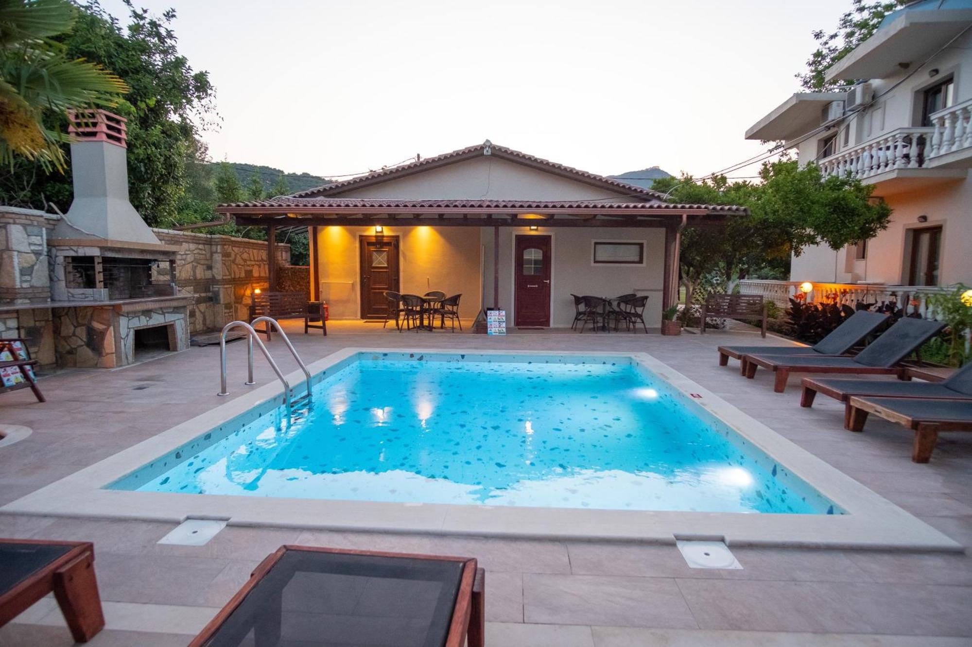 Sekreto - "S" Maisonettes & Studios Adults Only Parga Exterior photo