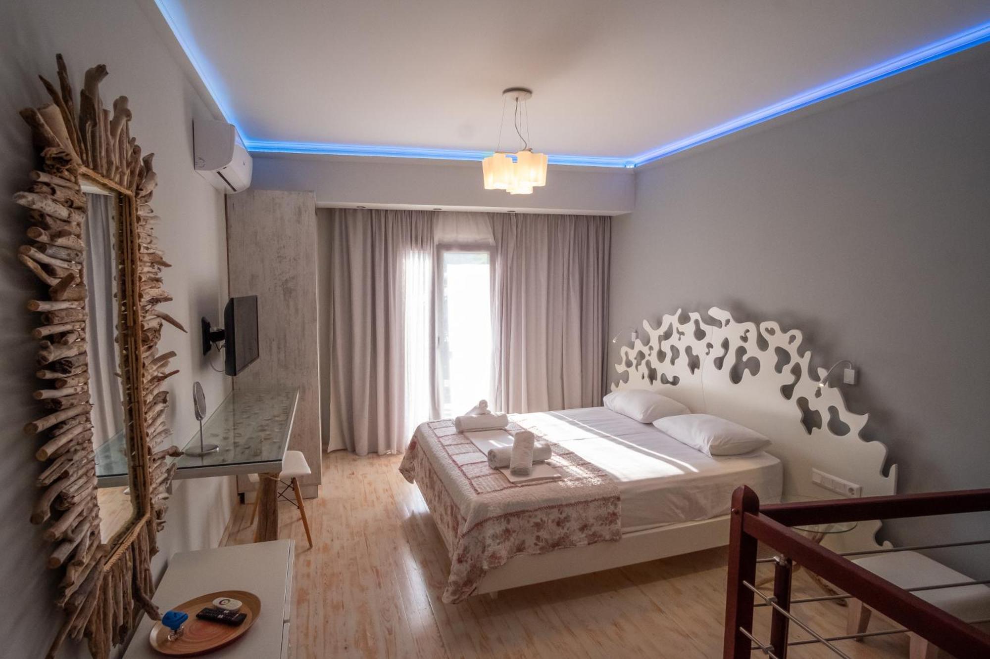 Sekreto - "S" Maisonettes & Studios Adults Only Parga Exterior photo
