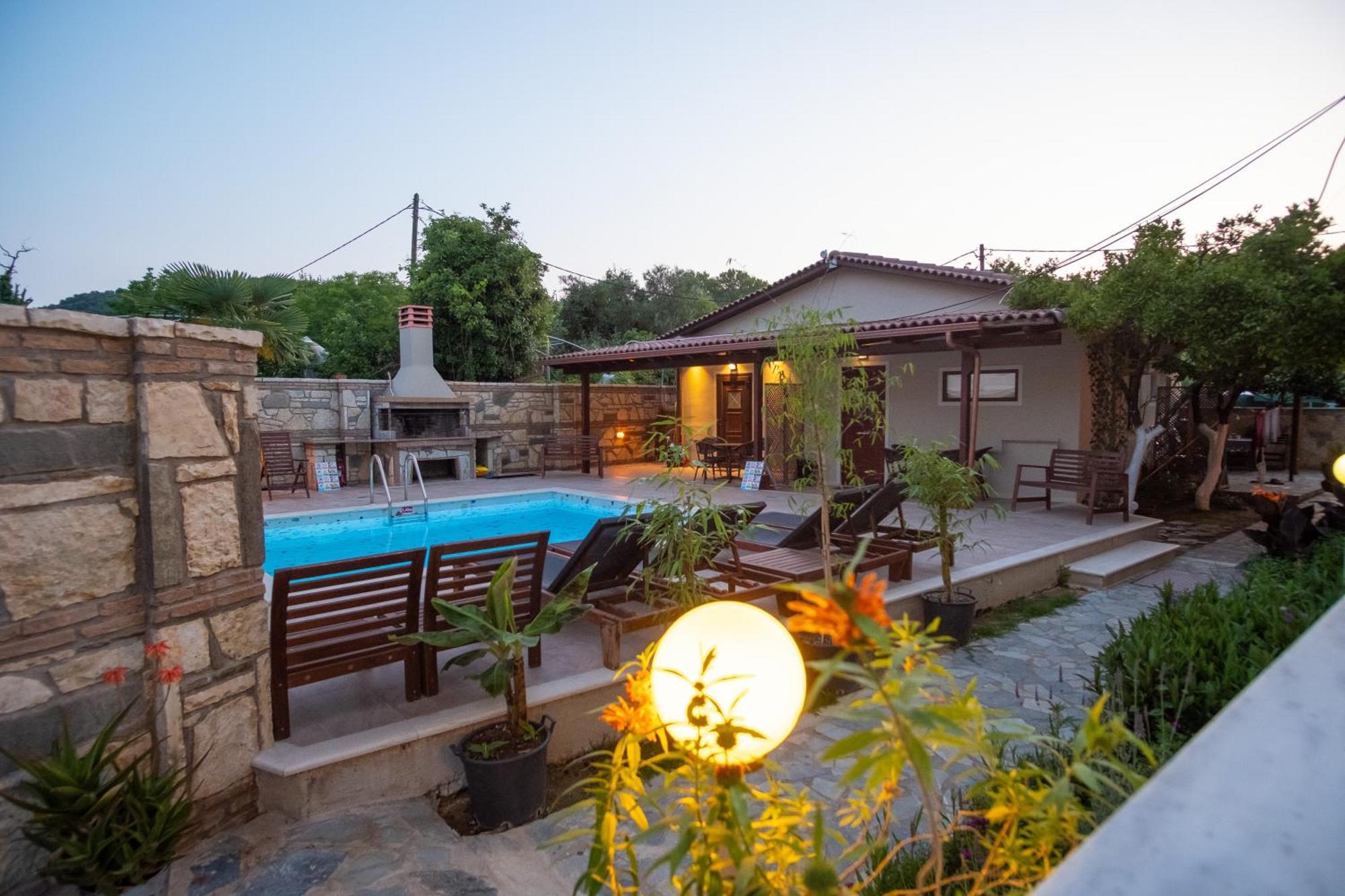 Sekreto - "S" Maisonettes & Studios Adults Only Parga Exterior photo