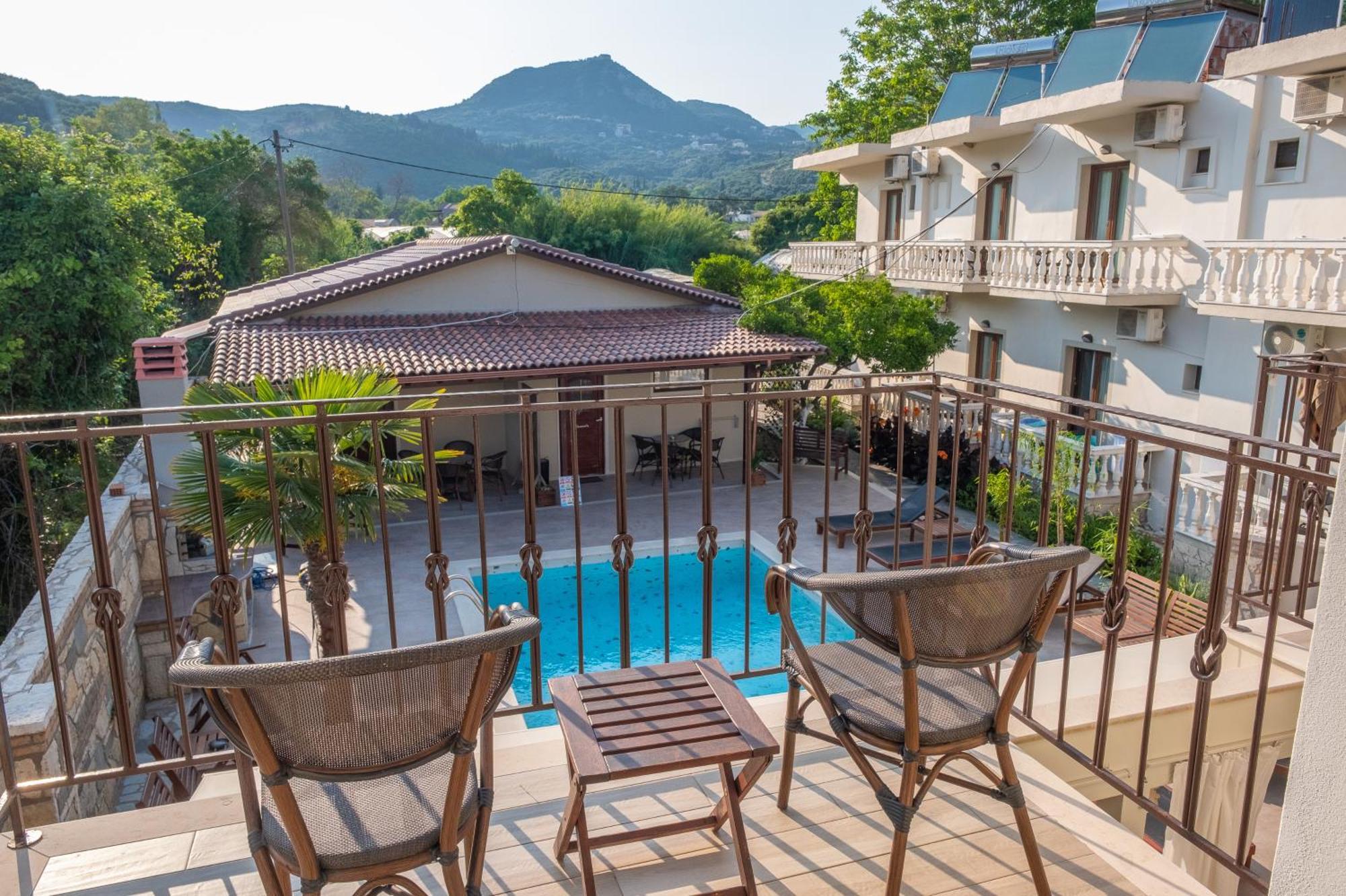 Sekreto - "S" Maisonettes & Studios Adults Only Parga Exterior photo