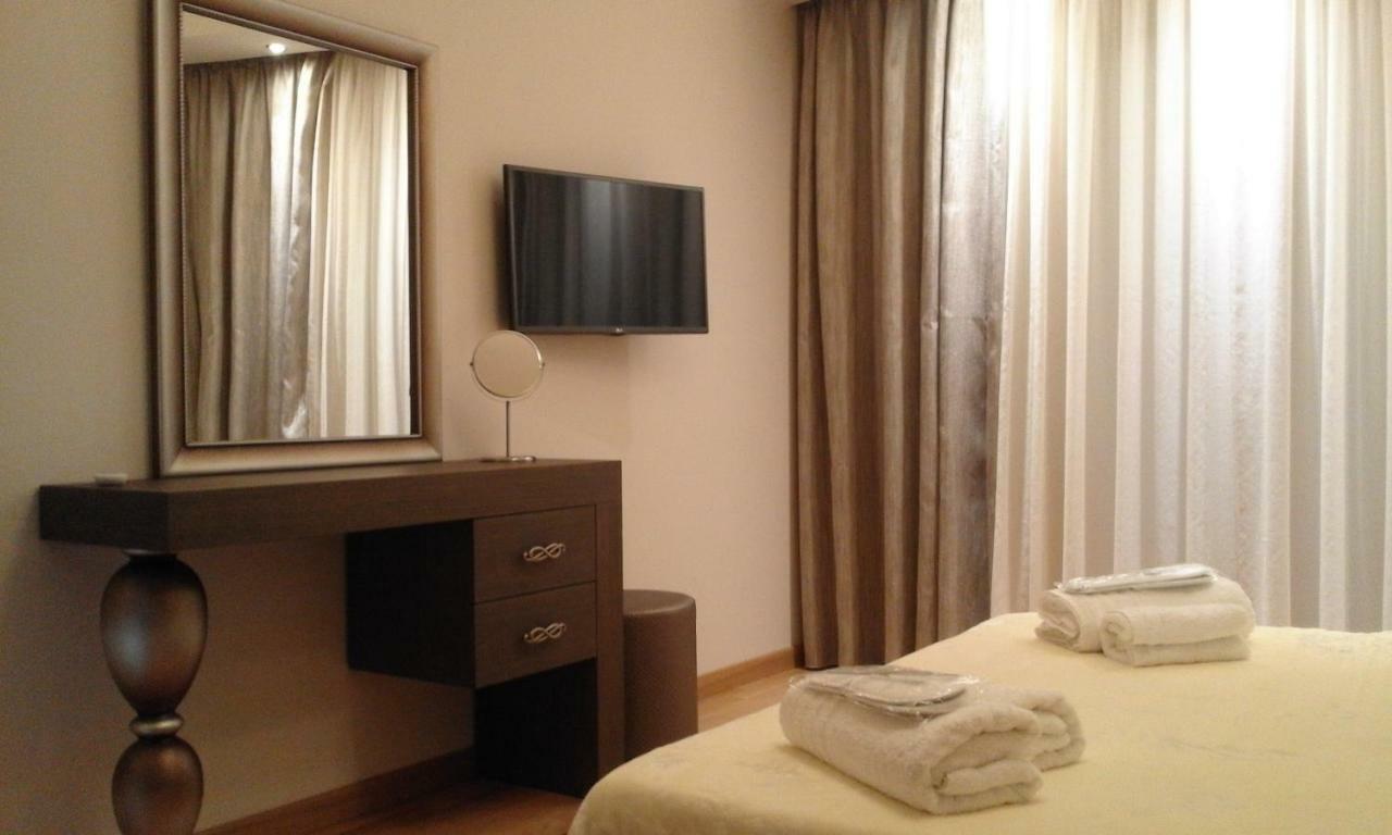 Sekreto - "S" Maisonettes & Studios Adults Only Parga Exterior photo